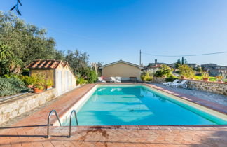 Foto 3 - Casa de 2 quartos em Gaiole in Chianti com piscina e jardim