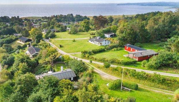 Casa de 3 habitaciones en Ebeltoft con terraza y bañera de hidromasaje - Foto 2