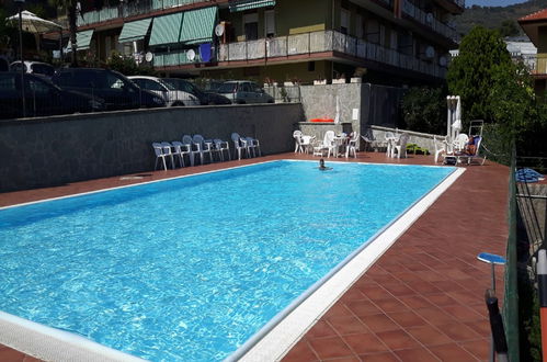 Foto 3 - Appartamento con 2 camere da letto a Santo Stefano al Mare con piscina e vista mare