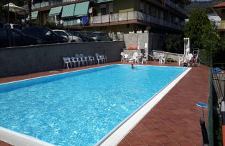 Photo 3 - 2 bedroom Apartment in Santo Stefano al Mare with swimming pool and sea view