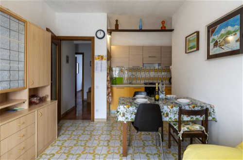 Foto 4 - Apartment mit 2 Schlafzimmern in Santo Stefano al Mare mit schwimmbad und blick aufs meer