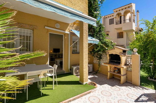 Photo 2 - Maison de 2 chambres à Torrevieja avec piscine et vues à la mer