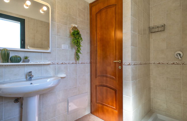 Apartamento de 2 quartos em Trinità d'Agultu e Vignola com piscina e jardim - Foto 18