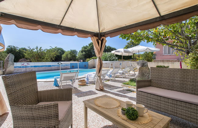 Apartamento de 2 quartos em Trinità d'Agultu e Vignola com piscina e jardim - Foto 23