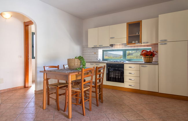 Apartamento de 2 quartos em Trinità d'Agultu e Vignola com piscina e jardim - Foto 8