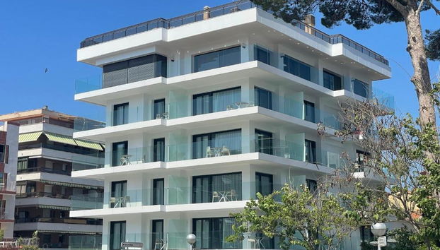 Rentalmar Suites Salou Families only - Photo 2