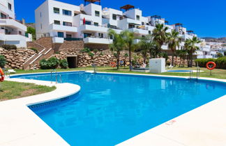 Foto 1 - Apartamento de 2 quartos em Nerja com piscina e vistas do mar