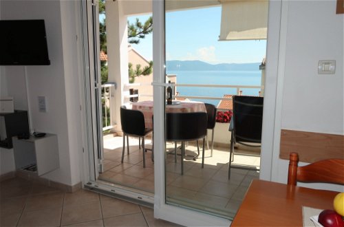 Foto 9 - Apartamento de 1 habitación en Raša con vistas al mar