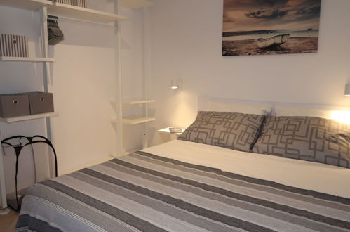 Foto 18 - Apartamento de 1 habitación en Raša con vistas al mar