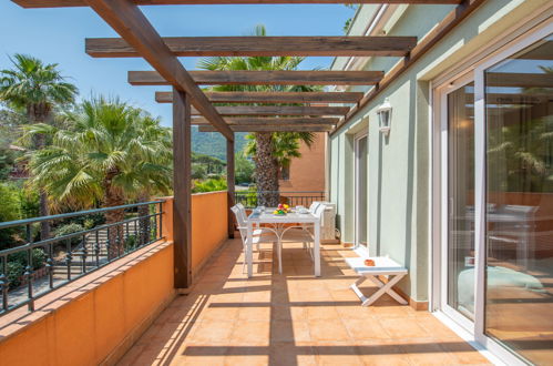 Photo 16 - Appartement de 2 chambres à Cavalaire-sur-Mer avec piscine et jardin