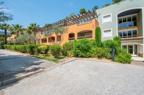 Photo 3 - Appartement de 2 chambres à Cavalaire-sur-Mer avec piscine et jardin