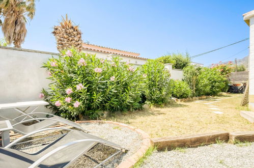 Photo 23 - Maison de 2 chambres à Roses avec jardin et vues à la mer