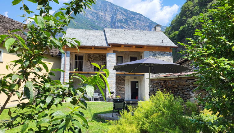 Photo 1 - Maison de 3 chambres à Cevio avec jardin et vues sur la montagne