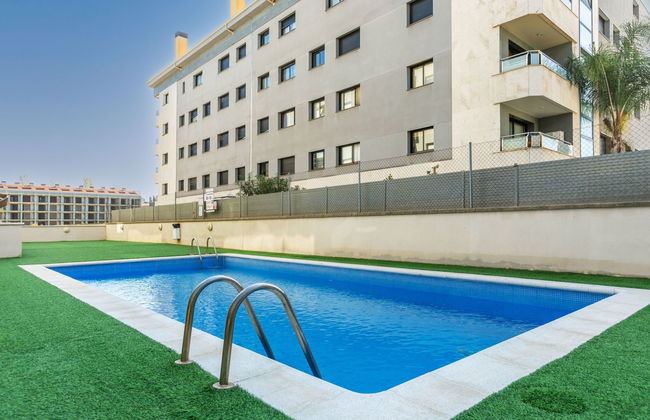 Apartamento de 2 quartos em Lloret de Mar com piscina e jardim - Foto 1