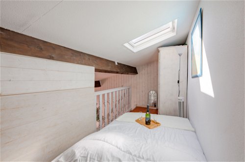 Foto 13 - Apartamento de 2 habitaciones en Roquebrune-sur-Argens con piscina y vistas al mar