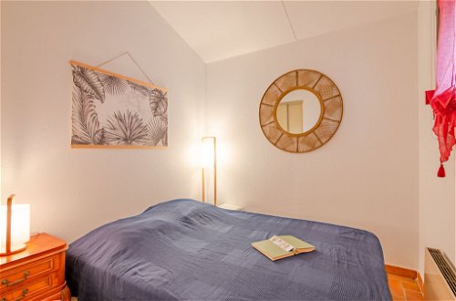 Foto 4 - Apartment mit 2 Schlafzimmern in Roquebrune-sur-Argens mit schwimmbad und blick aufs meer