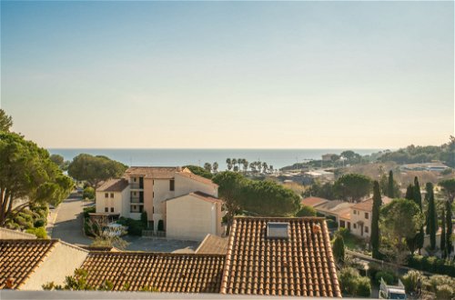Photo 20 - Appartement de 2 chambres à Roquebrune-sur-Argens avec piscine et vues à la mer