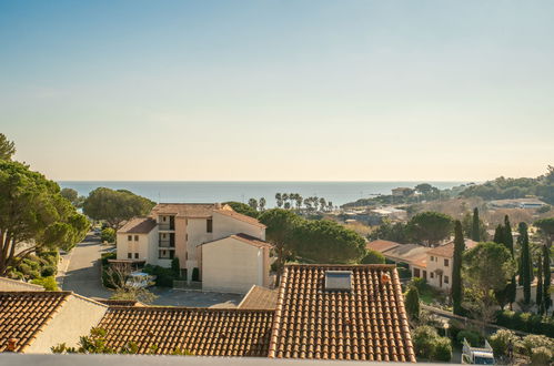 Foto 20 - Apartment mit 2 Schlafzimmern in Roquebrune-sur-Argens mit schwimmbad und blick aufs meer