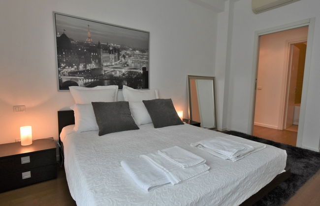 3 bedroom Apartment in Milan - Photo 4