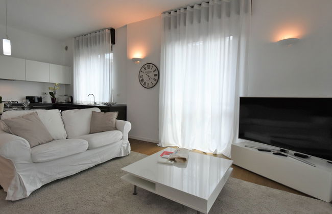 3 bedroom Apartment in Milan - Photo 6