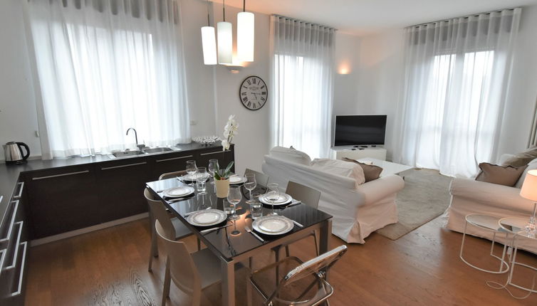 Photo 1 - 3 bedroom Apartment in Milan