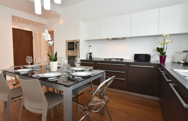 3 bedroom Apartment in Milan - Photo 7