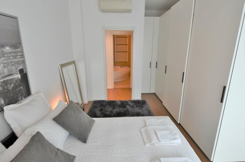 Foto 39 - Apartamento de 3 quartos em Milão