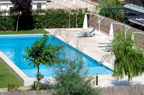 Foto 1 - Apartamento de 2 quartos em Calafell com piscina e vistas do mar