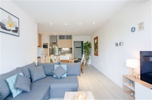 Foto 6 - Apartamento de 1 habitación en Sainte-Maxime con vistas al mar