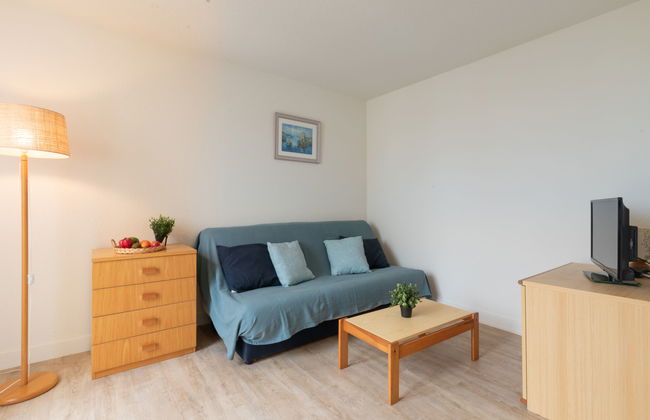 2 bedroom Apartment in Le Grau-du-Roi with terrace - Photo 6