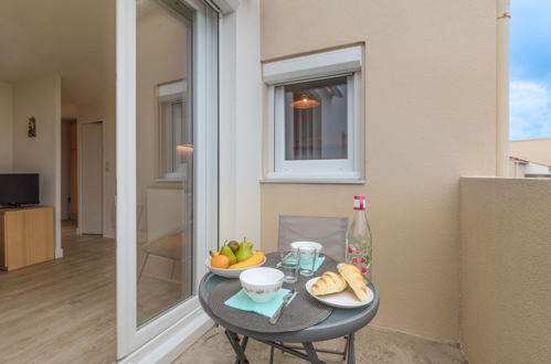 Foto 14 - Apartamento de 1 habitación en Le Grau-du-Roi con terraza y vistas al mar