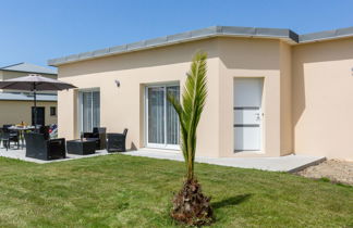 Foto 1 - Casa de 3 quartos em Saint-Jean-du-Doigt com jardim e vistas do mar