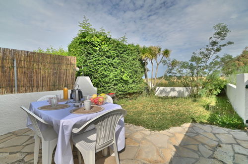 Foto 1 - Casa con 2 camere da letto a Saint-Georges-d'Oléron con giardino e vista mare