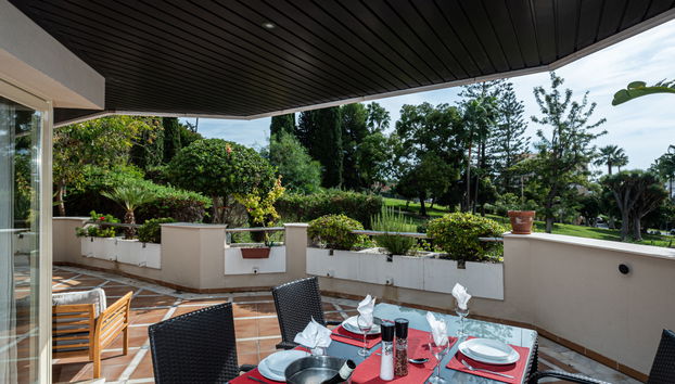 Apartamento de 3 quartos em Marbella com piscina e jardim - Foto 2