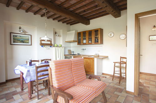 Photo 8 - Appartement de 2 chambres à Cerreto Guidi avec piscine et jardin