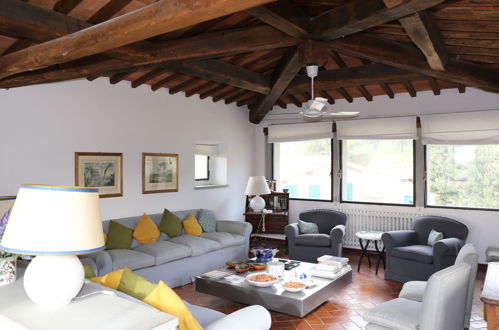 Foto 6 - Casa con 4 camere da letto a Greve in Chianti con piscina e giardino