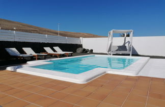 Foto 2 - Casa con 2 camere da letto a Yaiza con piscina privata e vista mare