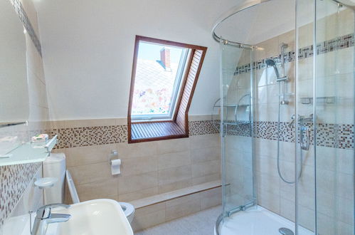 Foto 14 - Apartamento de 5 quartos em Balatonkeresztúr com piscina privada e jardim