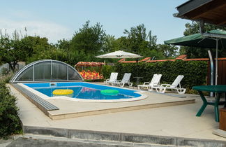 Photo 2 - 5 bedroom Apartment in Balatonkeresztúr with private pool and garden