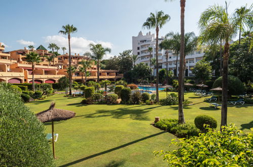 Photo 25 - Maison de 3 chambres à Estepona avec piscine et vues à la mer