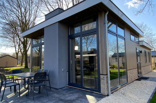 Photo 4 - Maison de 3 chambres à Kaatsheuvel avec piscine et terrasse