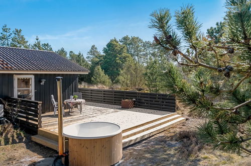 Foto 1 - Casa de 3 quartos em Blåvand com terraço e banheira de hidromassagem
