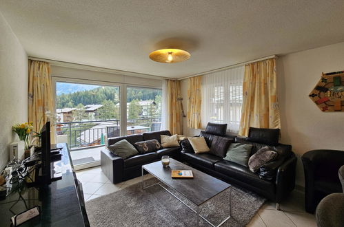 Photo 3 - 3 bedroom Apartment in Saas-Fee with sauna and hot tub