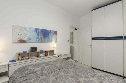 Foto 12 - Appartamento con 1 camera da letto a Taggia con terrazza e vista mare