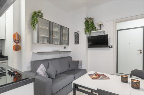 Foto 3 - Apartamento de 1 habitación en Taggia con terraza y vistas al mar