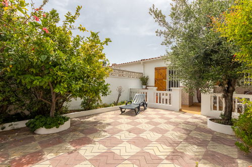 Photo 34 - 2 bedroom House in Torredembarra with garden