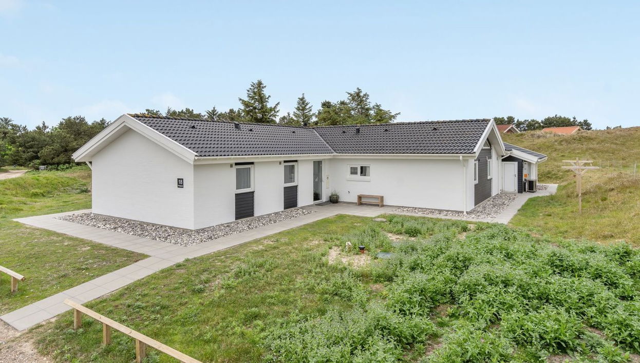 5 bedroom House in Fanø Bad with private pool and terrace - Photo 1