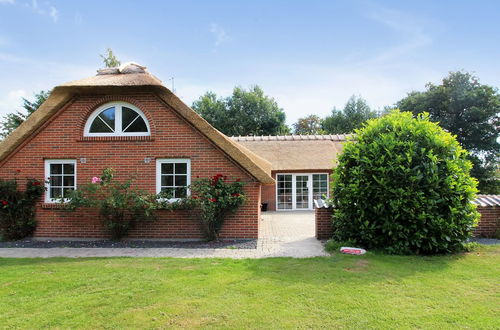 Photo 1 - Maison de 5 chambres à Væggerløse avec piscine privée et terrasse