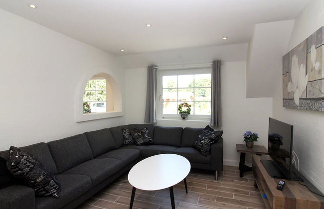 5 bedroom House in Væggerløse with private pool and terrace - Photo 28