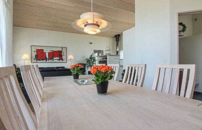 4 bedroom House in Væggerløse with private pool and terrace - Photo 17